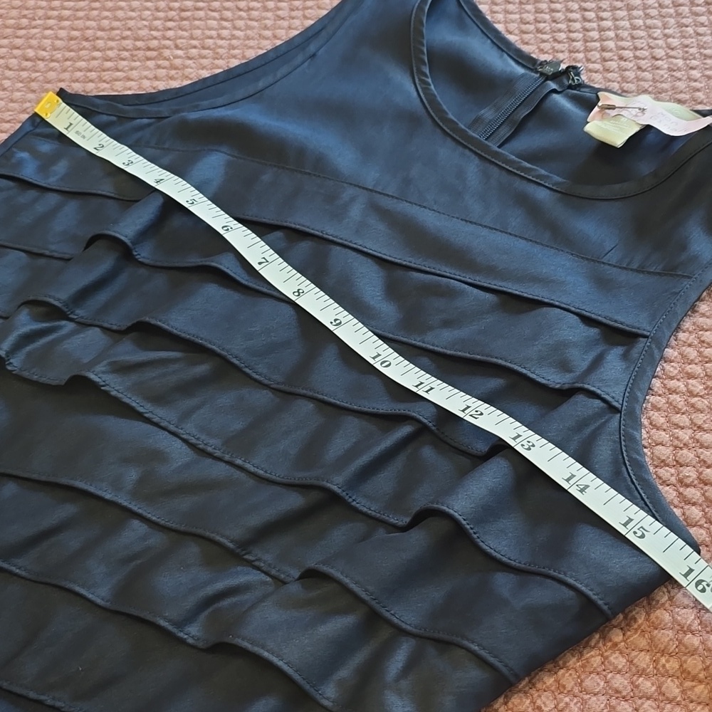 Banana Republic Factory Elegant Navy Sleeveless Ruffled Top - Picture 4 of 11